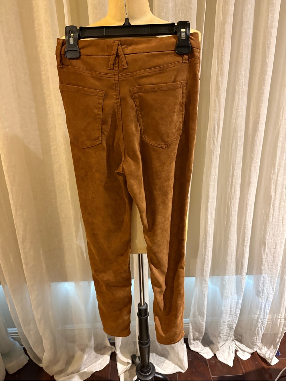 Good American Cognac Brown Suede-Look High-Rise Skinny Pants - Picture 2 of 5
